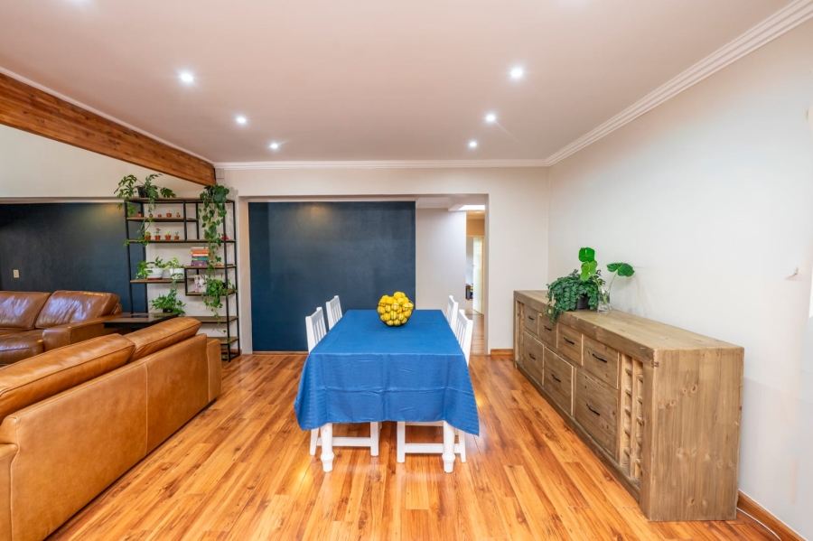 5 Bedroom Property for Sale in Eversdal Western Cape